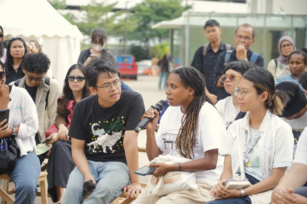 Foto peserta bercerita